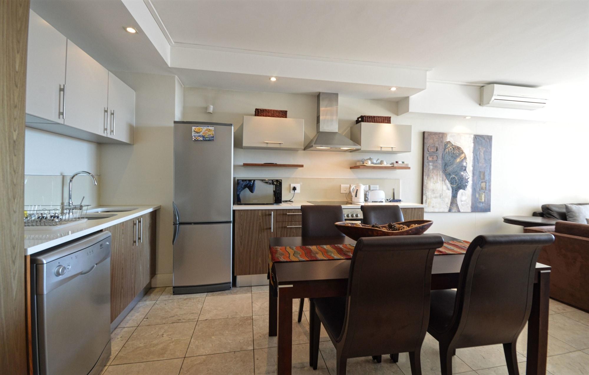 Canal Quays Apartment *