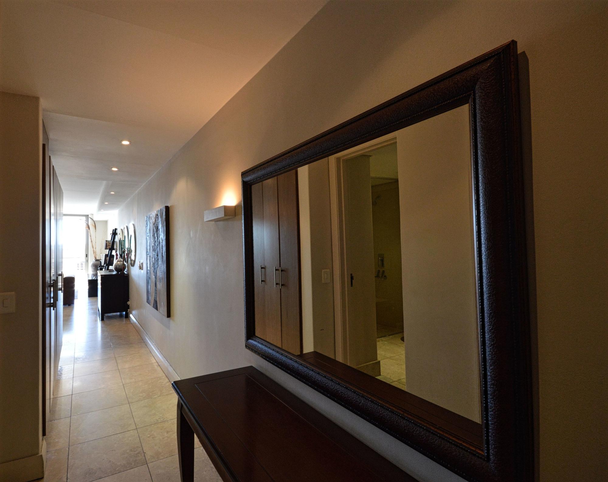 Apartment Canal Quays Cape Town