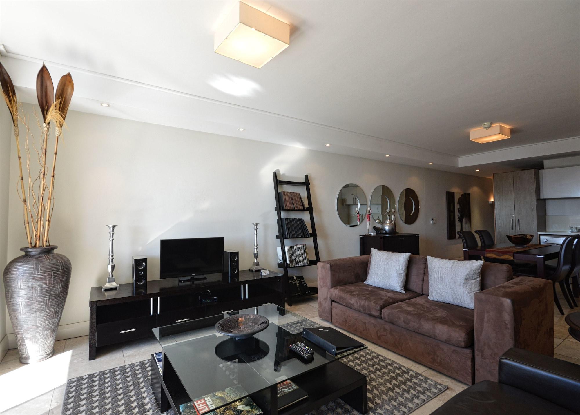 Canal Quays Apartment Cape Town