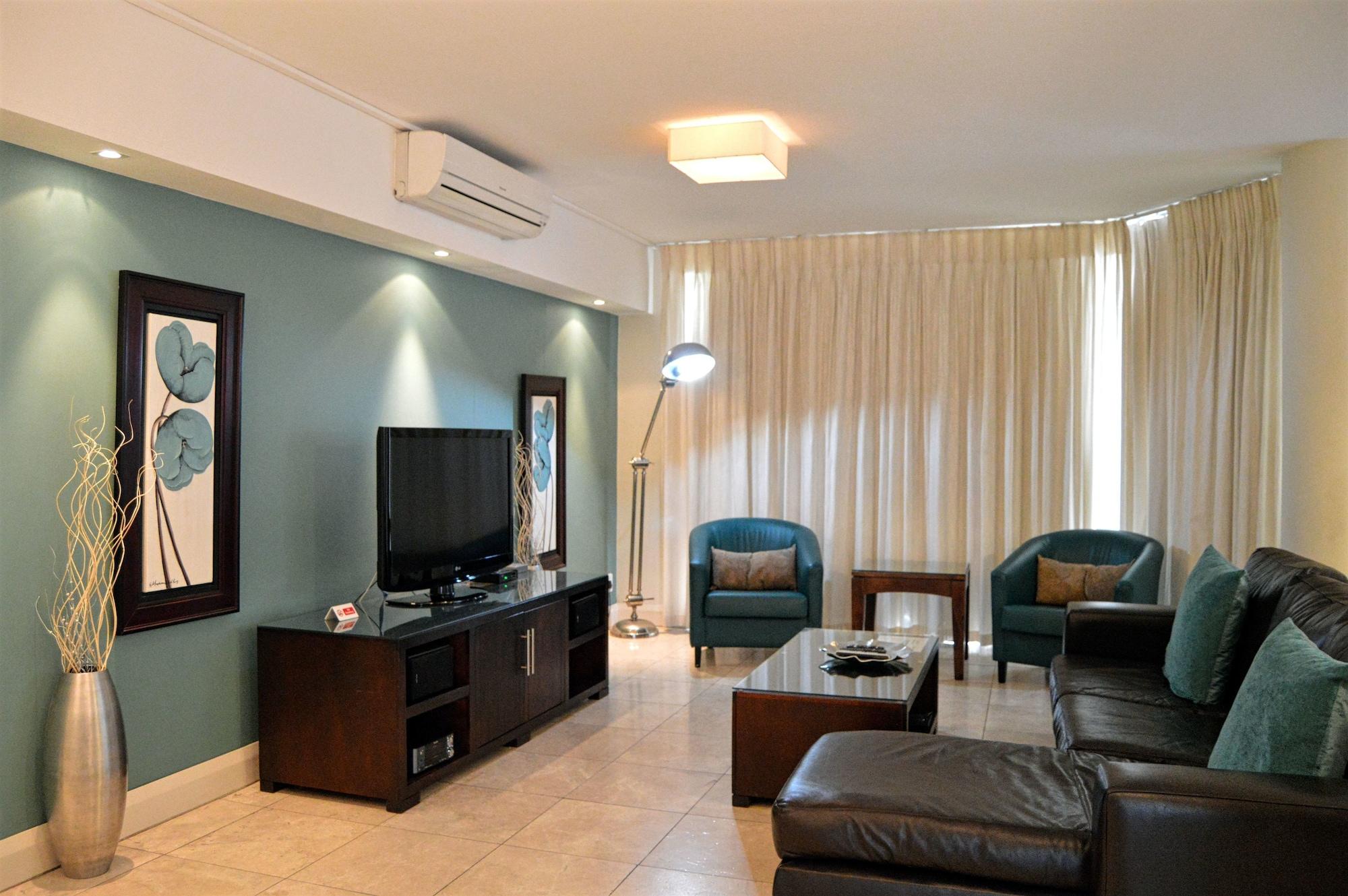 Canal Quays Apartment Cape Town