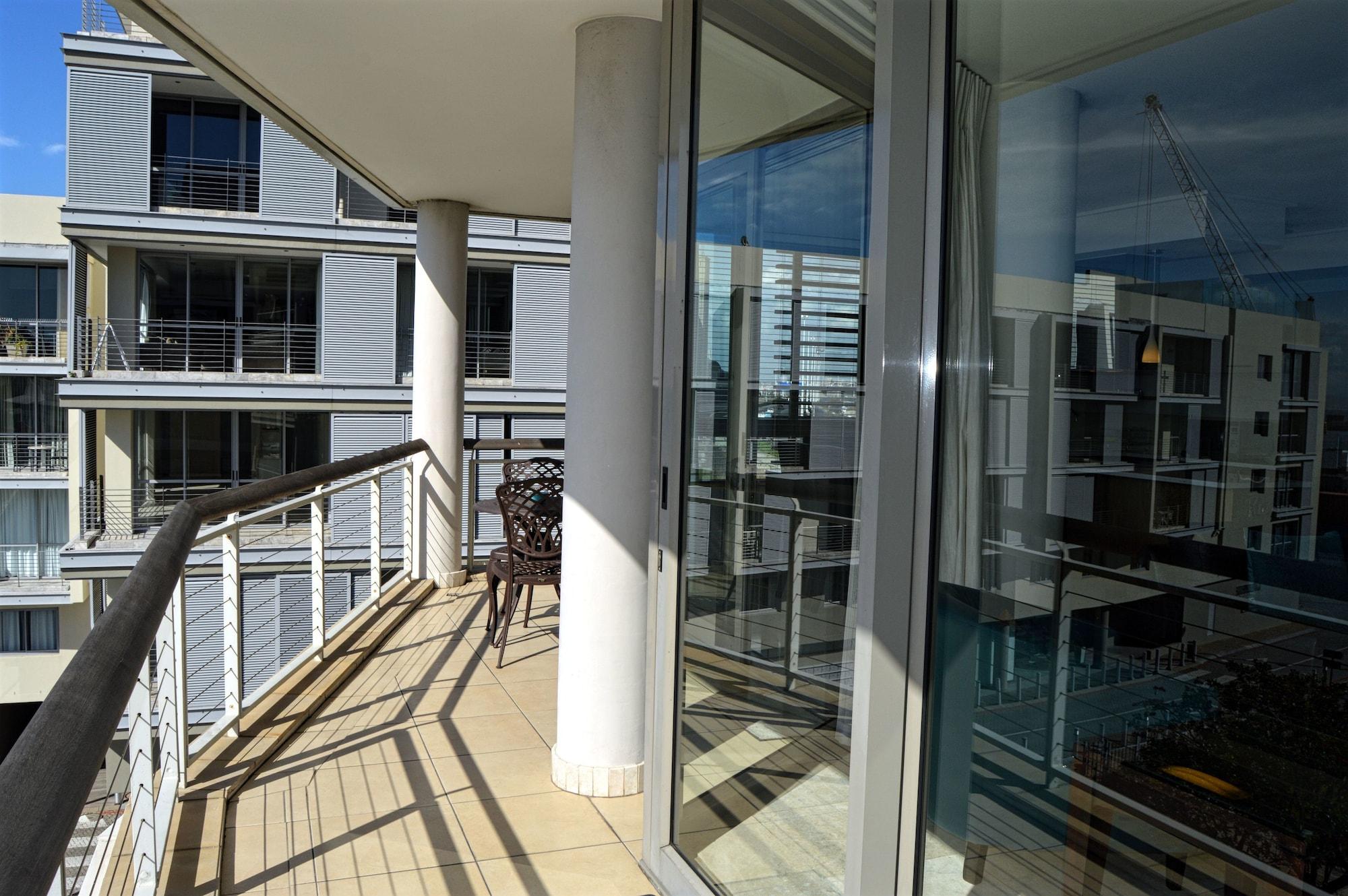 Canal Quays Apartment