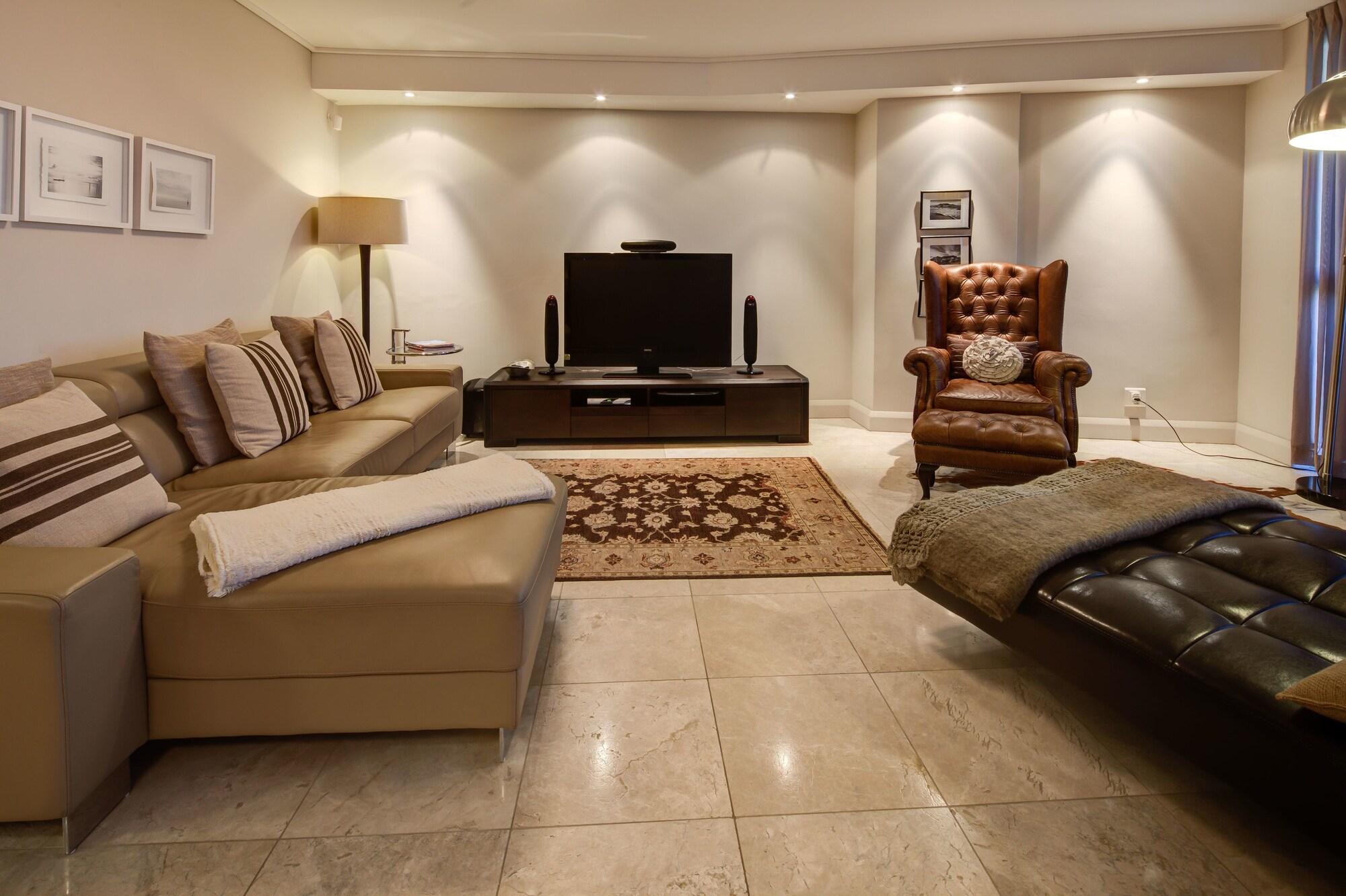 Canal Quays Apartment