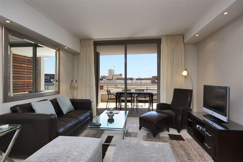 Canal Quays Apartment Cape Town