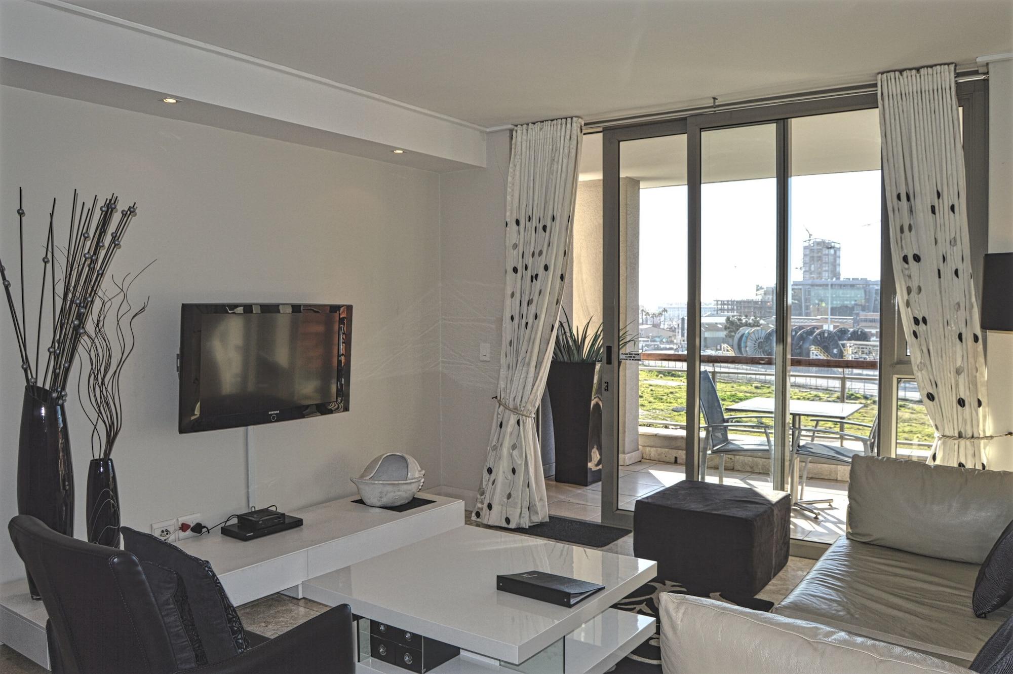 Canal Quays Apartment *
